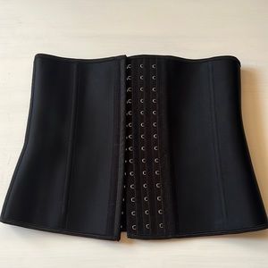 Black Waist Trainer